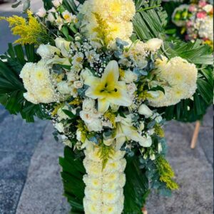 https://condolenciasflorales.mx/ Cruz funebre